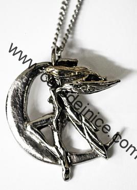 Titaniin vzestup - Amulet 