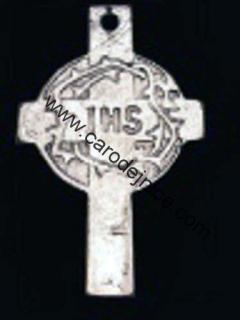 Křesťanský kříž se symbolem Golgoty - Amulet 