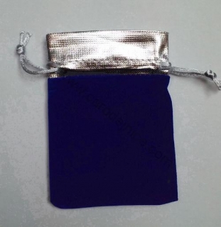 Sáček Samet modrý stříbro 78x102mm